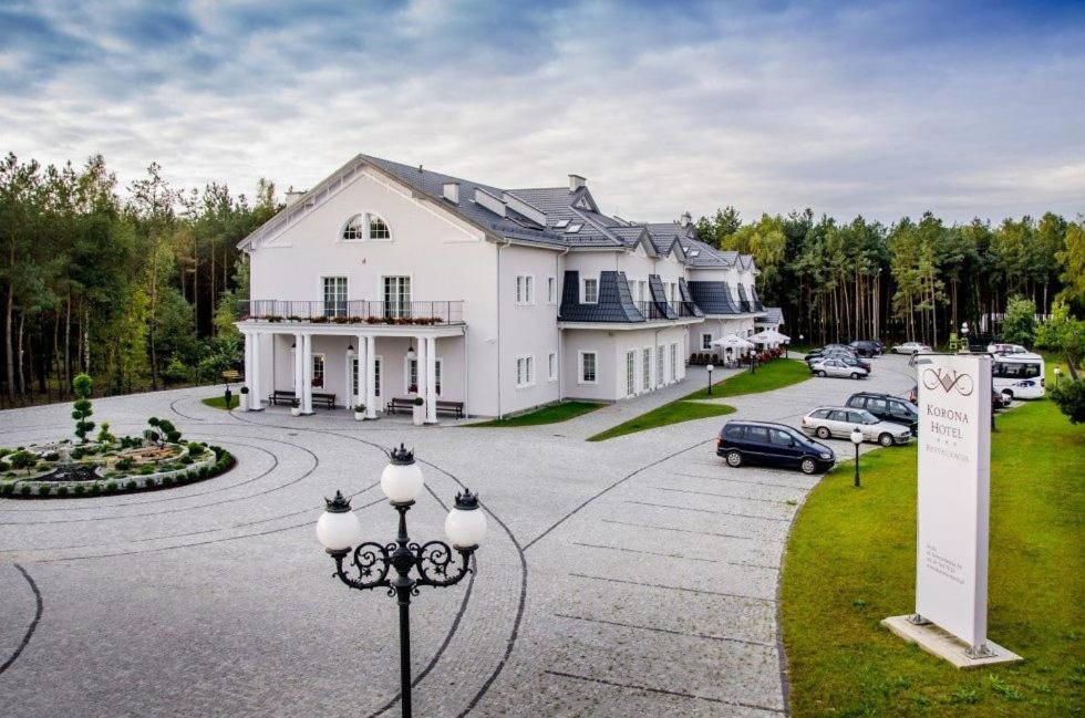 Korona Hotel Ostroleka  Eksteriør bilde