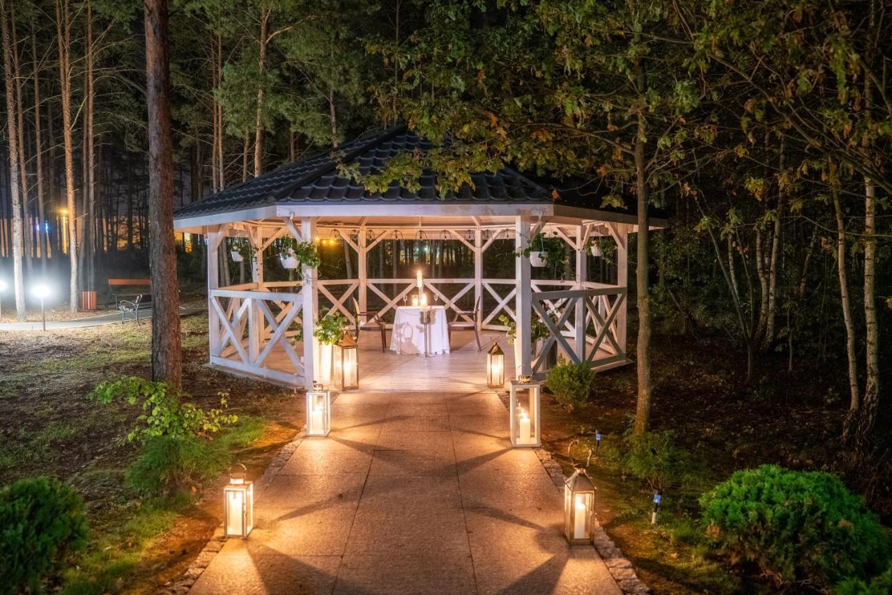 Korona Hotel Ostroleka  Eksteriør bilde