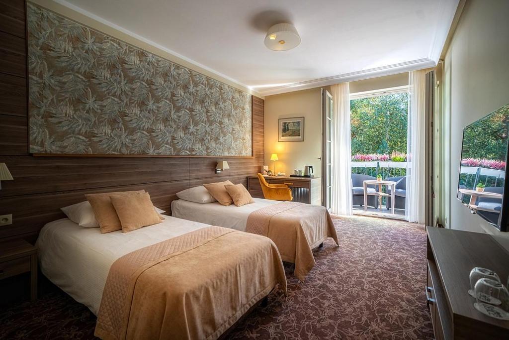 Korona Hotel Ostroleka  Eksteriør bilde